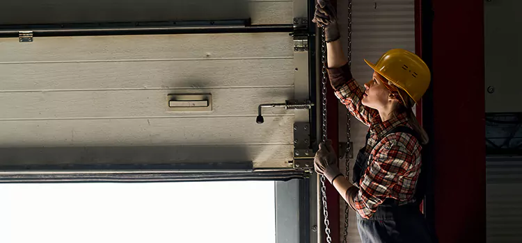Addressing Common Garage Door Stoppage Issues in Port Orange, FL
